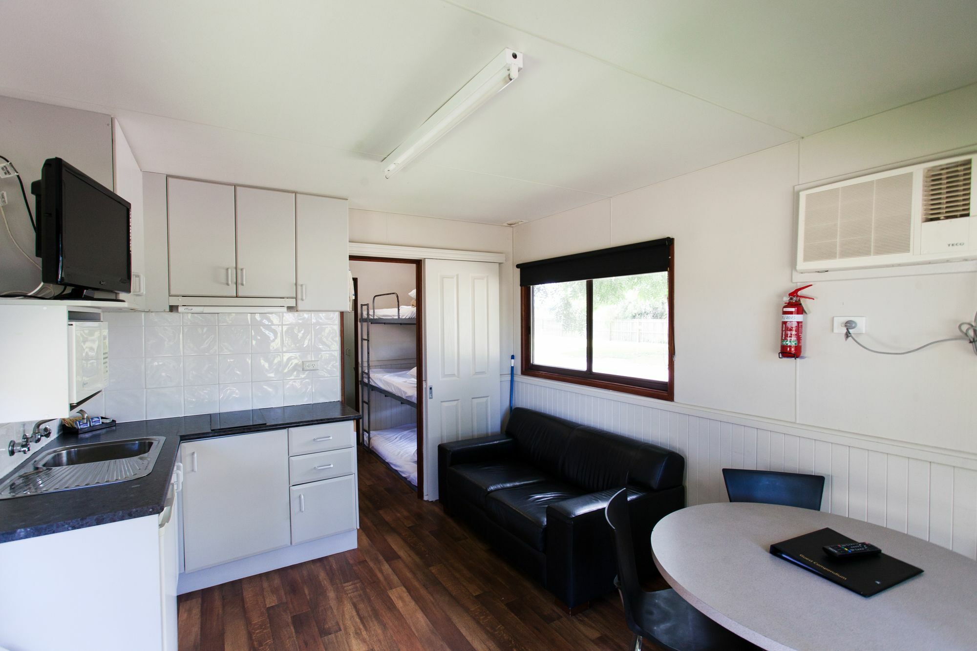 Nrma Bairnsdale Riverside Holiday Park Exterior photo